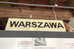 Sałaty z jednej chaty - Warszawa - Muzeum Neonów